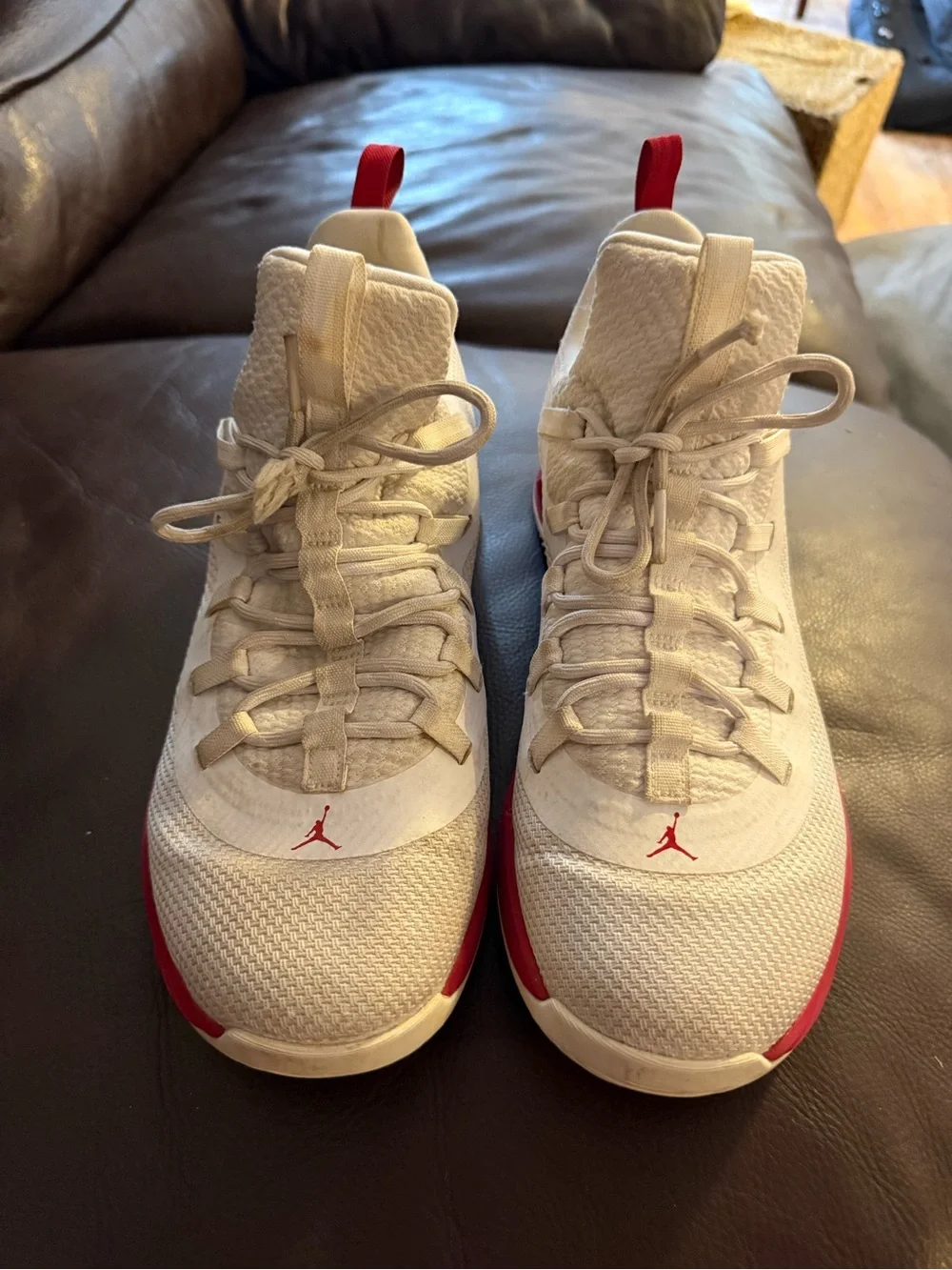 Nike red white